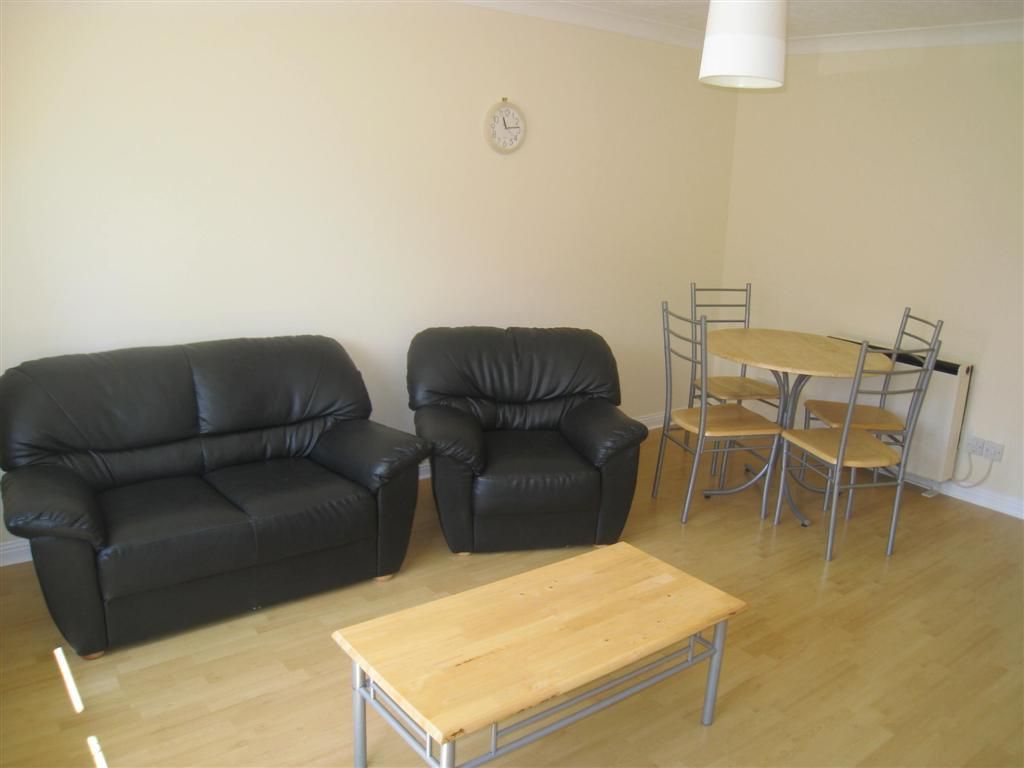 Property photo 3 of 8 Img_1896 (Large).Jpg