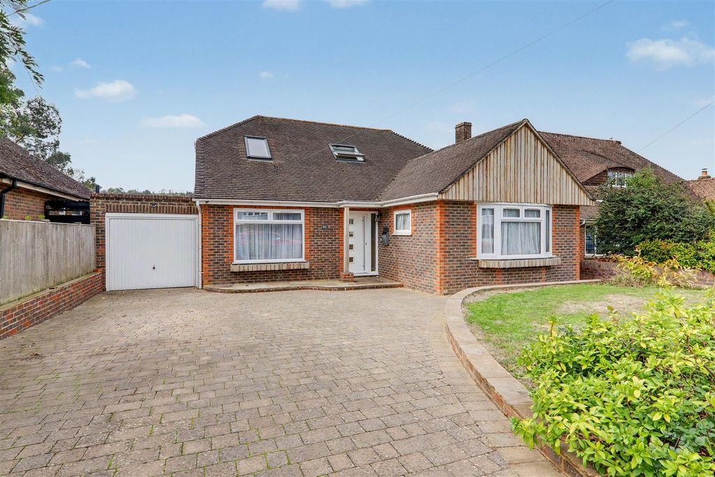 Property photo 1 of 27 Outside