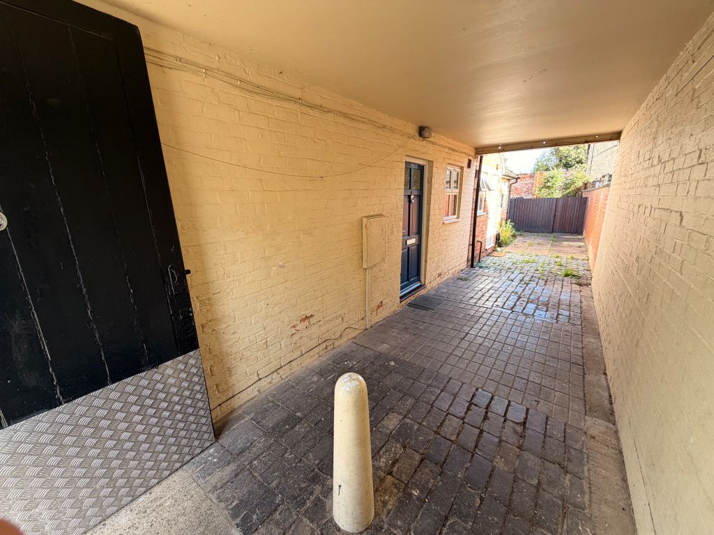 Property photo 3 of 14 Image