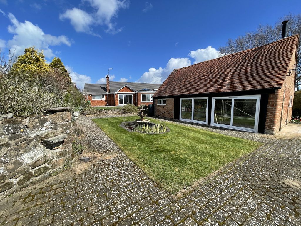 Property photo 1 of 25