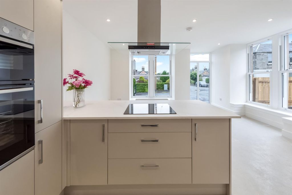Property photo 3 of 29 37.Jpg