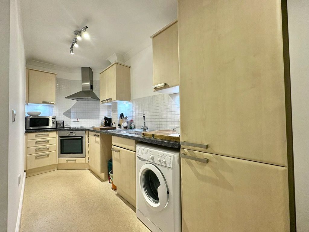 Property photo 2 of 8 Picture No. 06