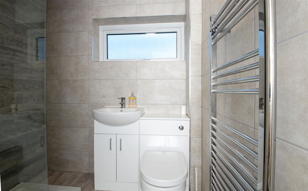 Property photo 3 of 11 22San.Jpg