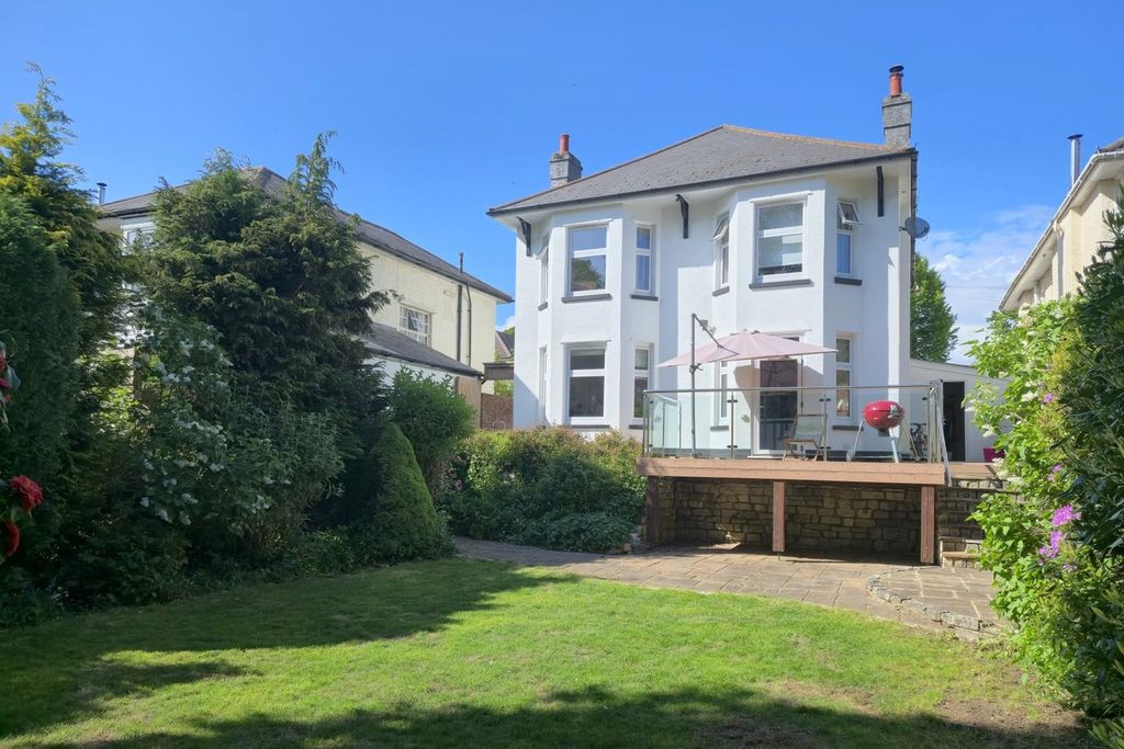 Property photo 3 of 22