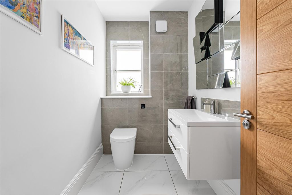 Additional image 19 of 4 bed detached house for saleBullocks Lane, Hertford SG13