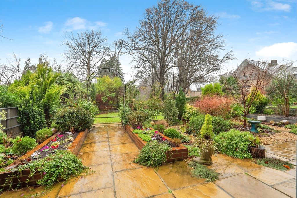 Property photo 1 of 19