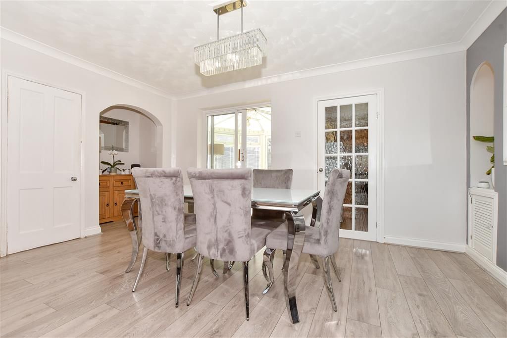 Property photo 1 of 11 Dining Area