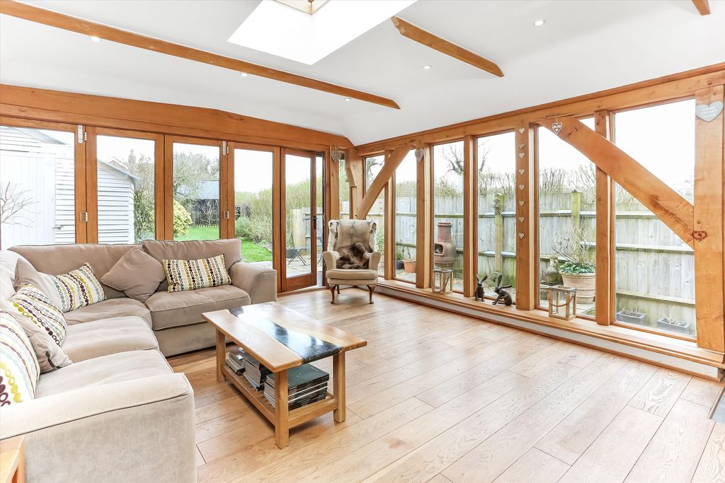 Property photo 3 of 20 Image