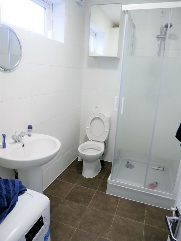 Property photo 3 of 3