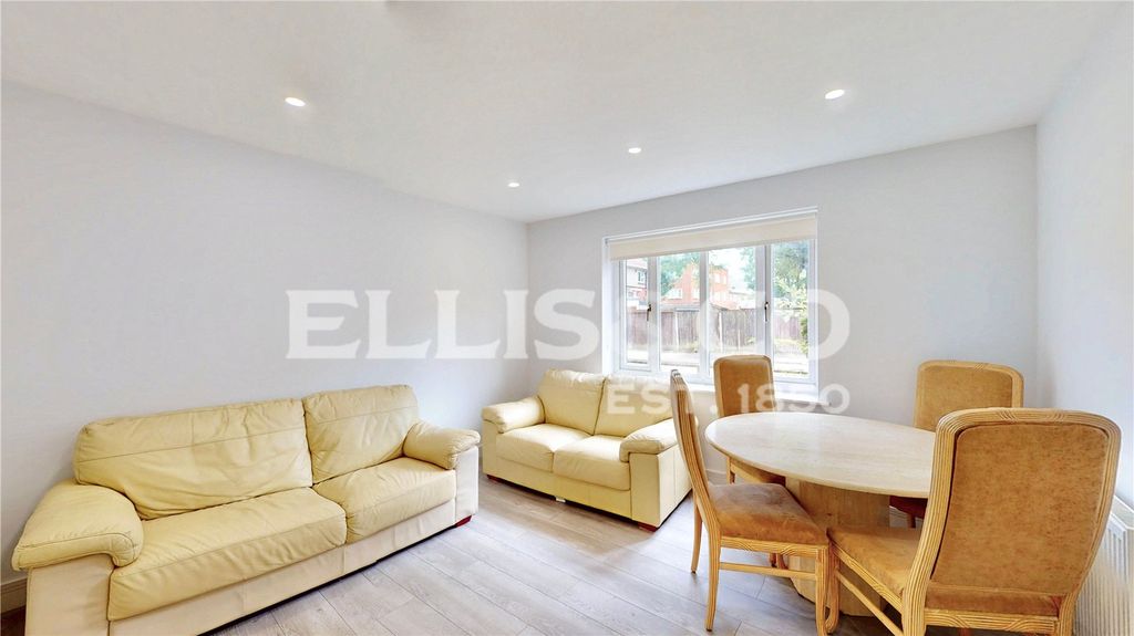 Property photo 2 of 8 Picture No. 07