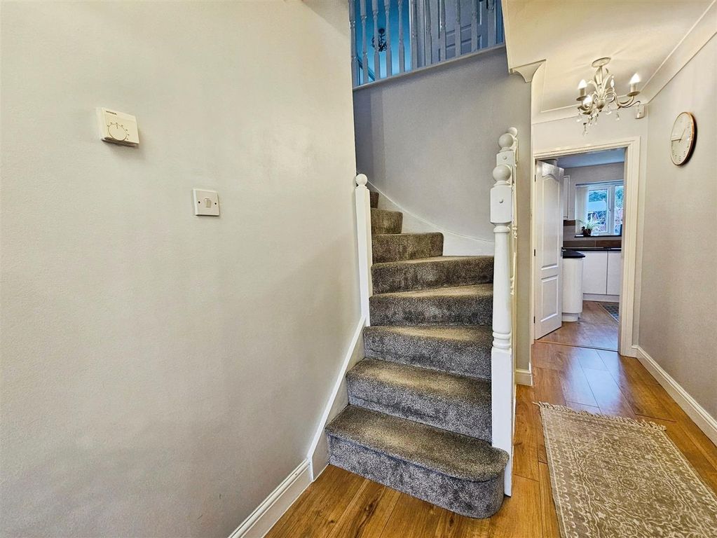 Property photo 3 of 38 c15F0484-20251210_134705.Jpg