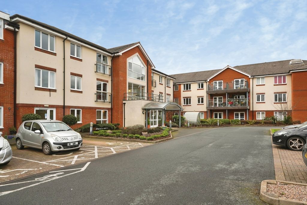 Property photo 3 of 20 Front