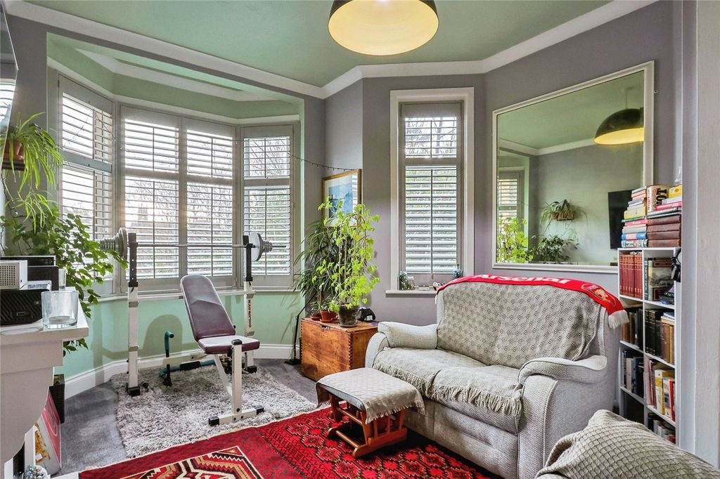 Property photo 2 of 9 Picture No. 11