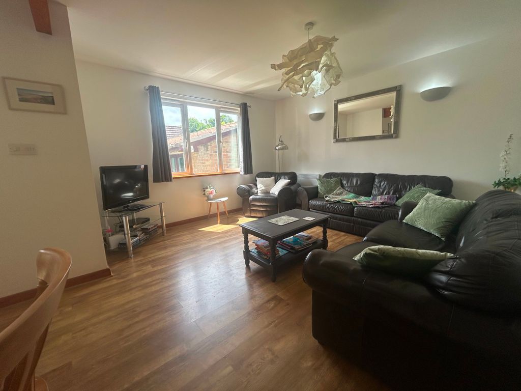 Property photo 3 of 16