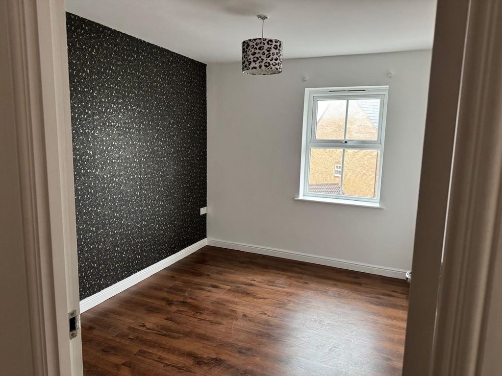 Additional image 5 of 2 bed flat for saleFieldfare Close, Corby NN18