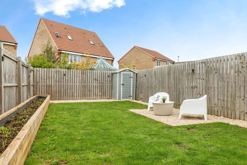 Property photo 3 of 17 Photo