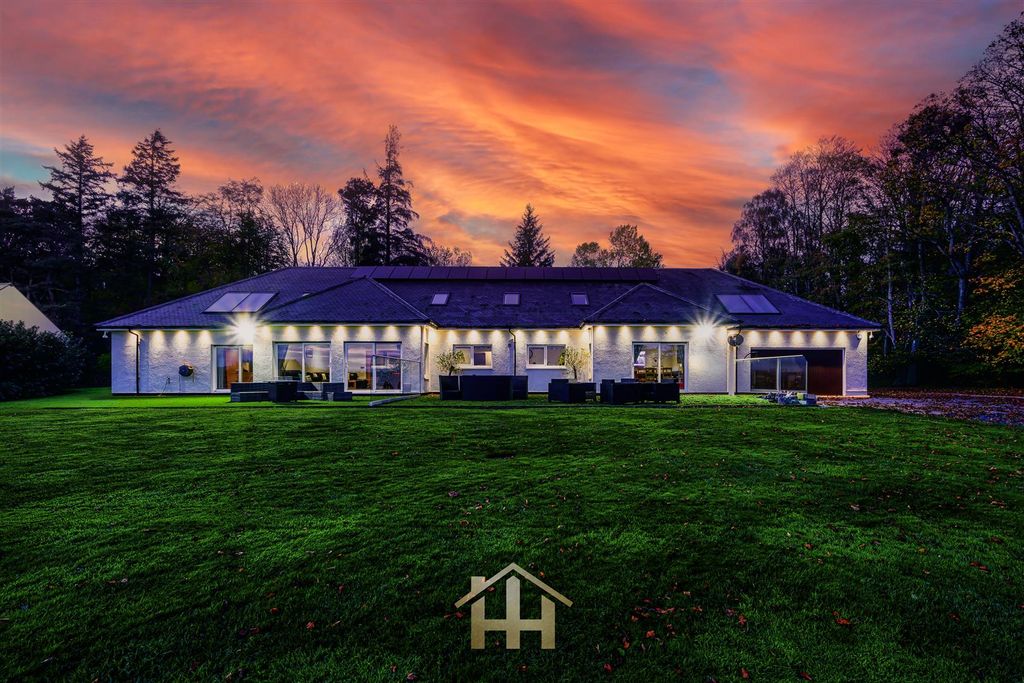 Property photo 3 of 32 Z92_4700-Edit-2-Edit-Edit.Jpg