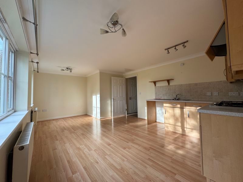 Property photo 3 of 9 Lounge/Kitchen/Diner