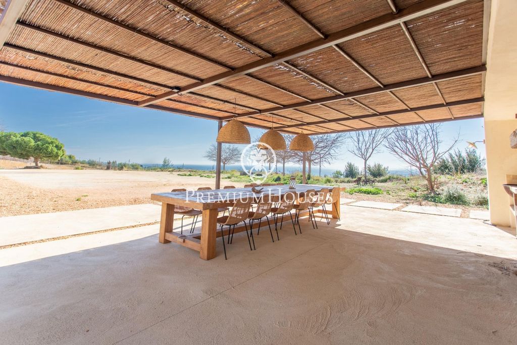 Property photo 2 of 50