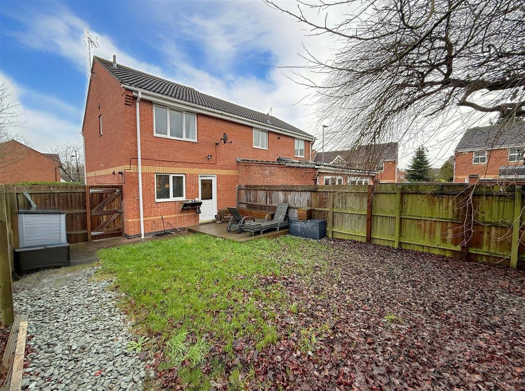 Property photo 2 of 14 Garden B.Png