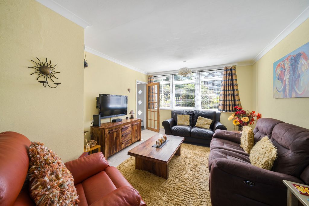 Property photo 3 of 19