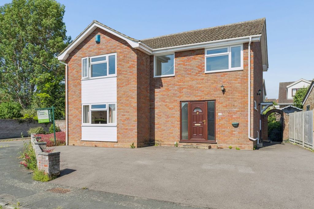 Property photo 1 of 13