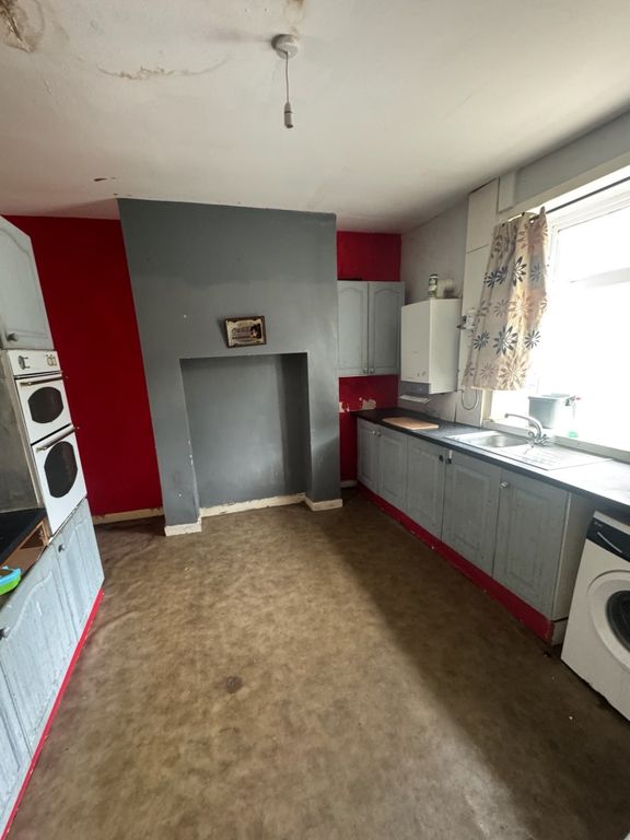 Property photo 3 of 7 912B9697-2106-4Deb-A3B0-671053475131