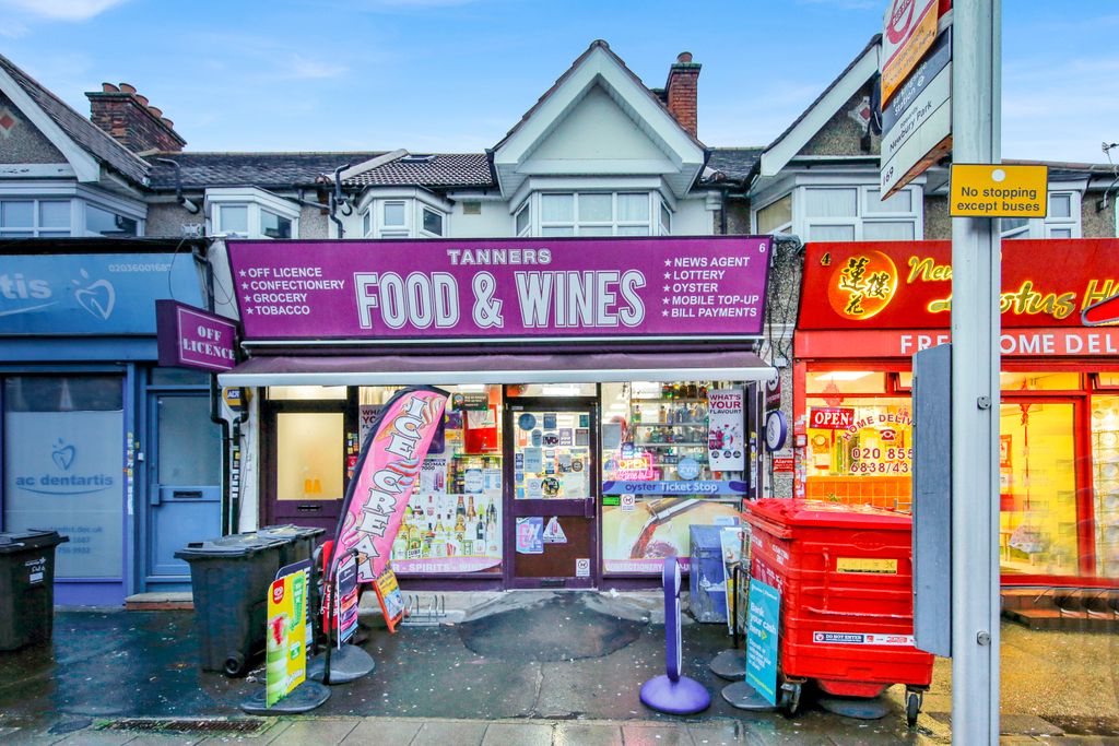 Property photo 1 of 6