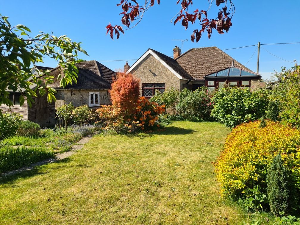 Property photo 2 of 23