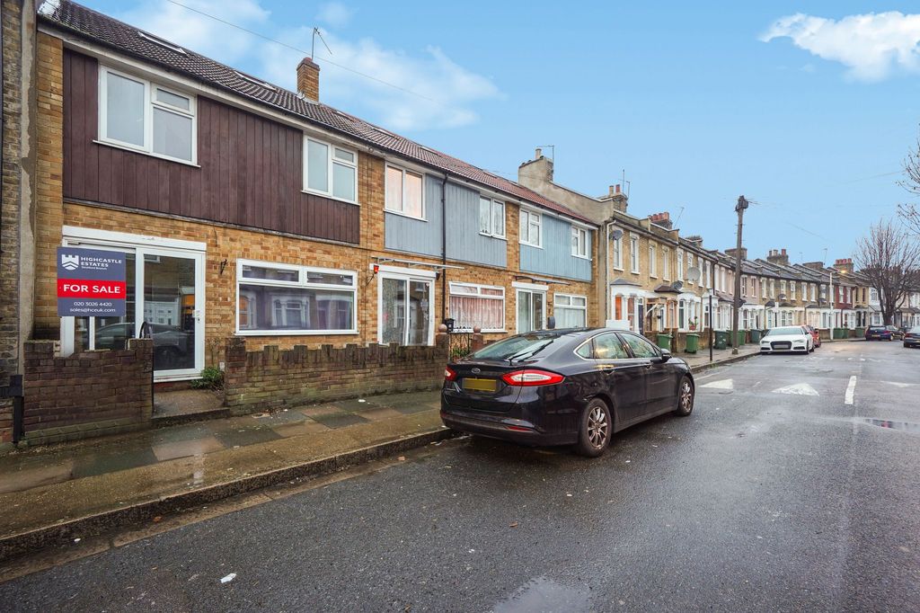 Property photo 1 of 36