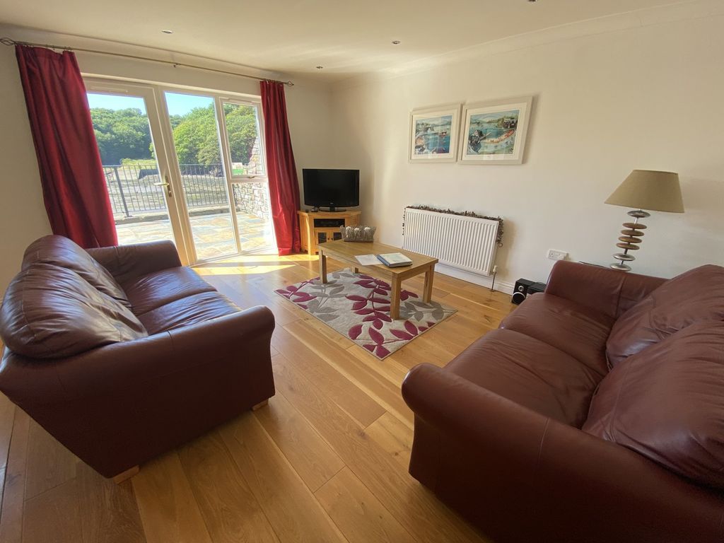 Property photo 3 of 27 Picture No. 08