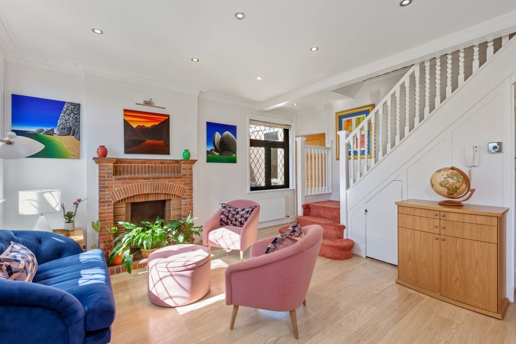 Additional image 5 of 5 bed detached house for saleOakleigh Gardens, Edgware HA8