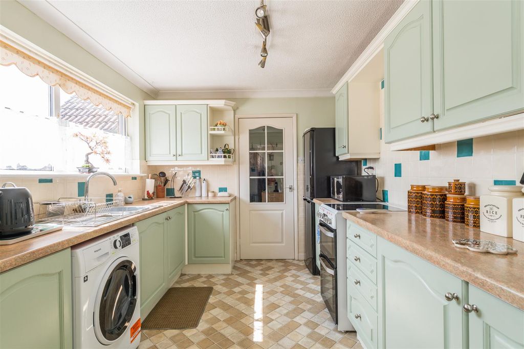 Property photo 3 of 13 Trimley_6.Jpg