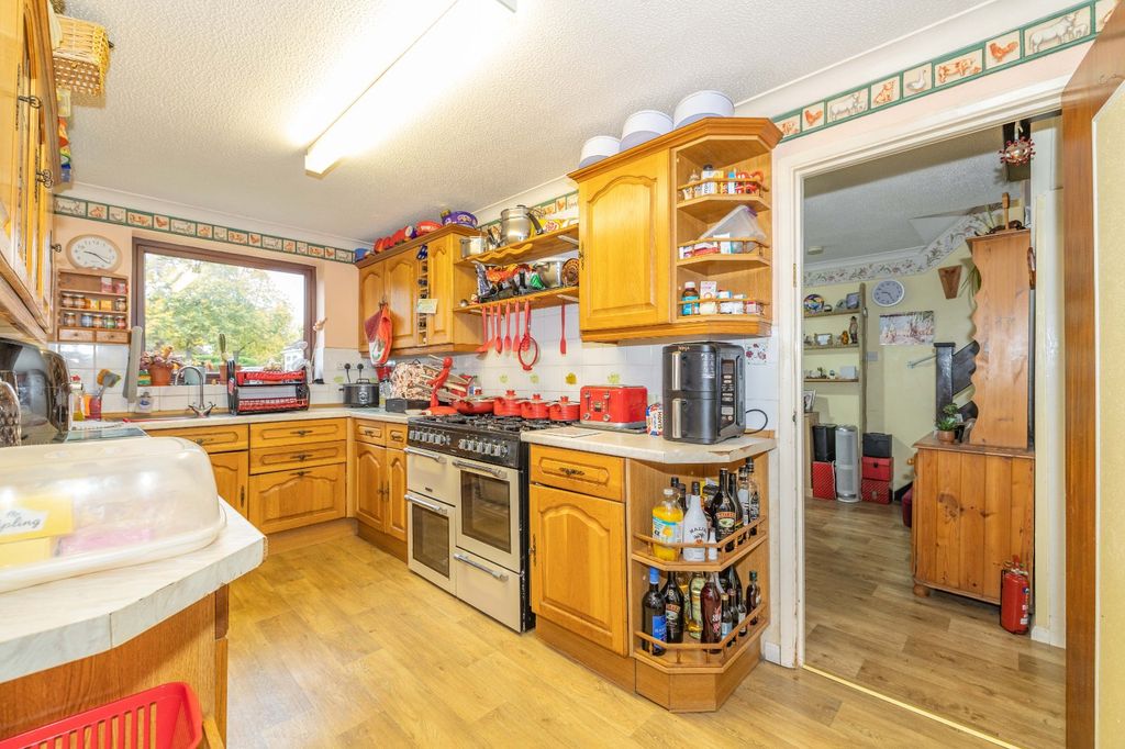 Property photo 3 of 13 Picture 3