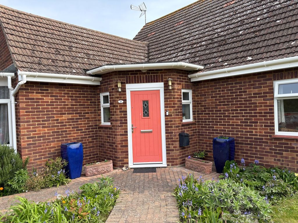 Property photo 2 of 23