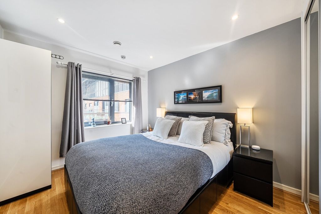 Property photo 3 of 12 Picture No. 14