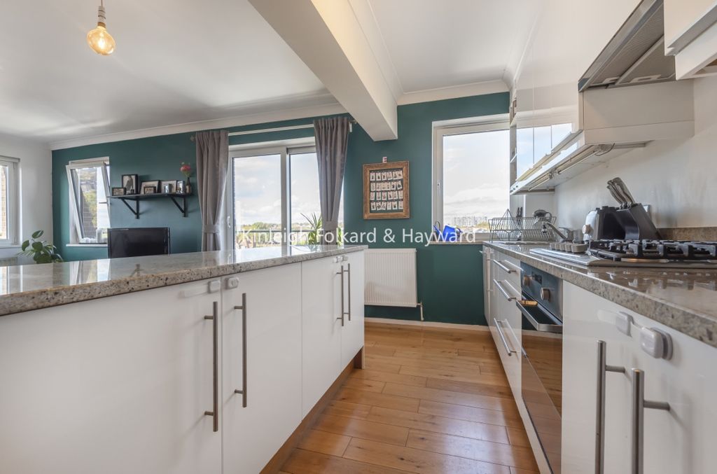 Property photo 3 of 6 7Fb28Dbc-d5c3-4Fcc-9