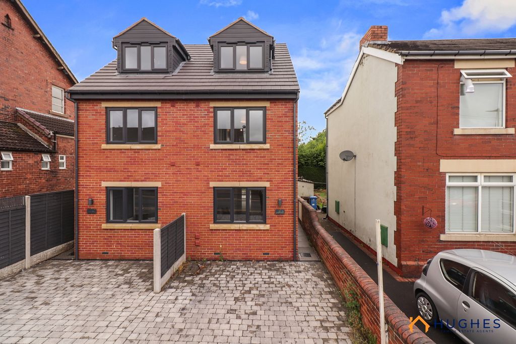Property photo 1 of 30