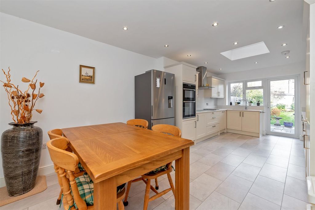 Property photo 2 of 17 17Briarroad-28.Jpg