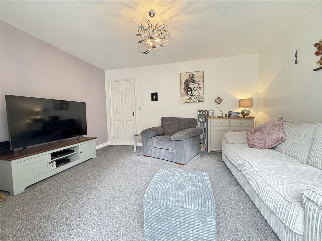 Additional image 5 of 4 bed semi-detached house for saleAlexander Grove, Par PL24