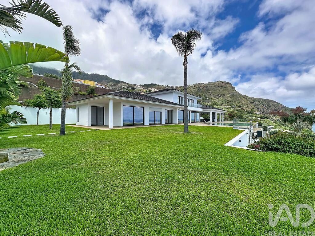 Property photo 3 of 40
