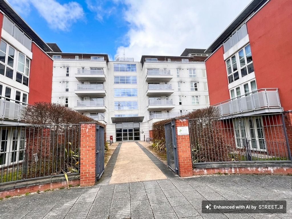 Property photo 1 of 16