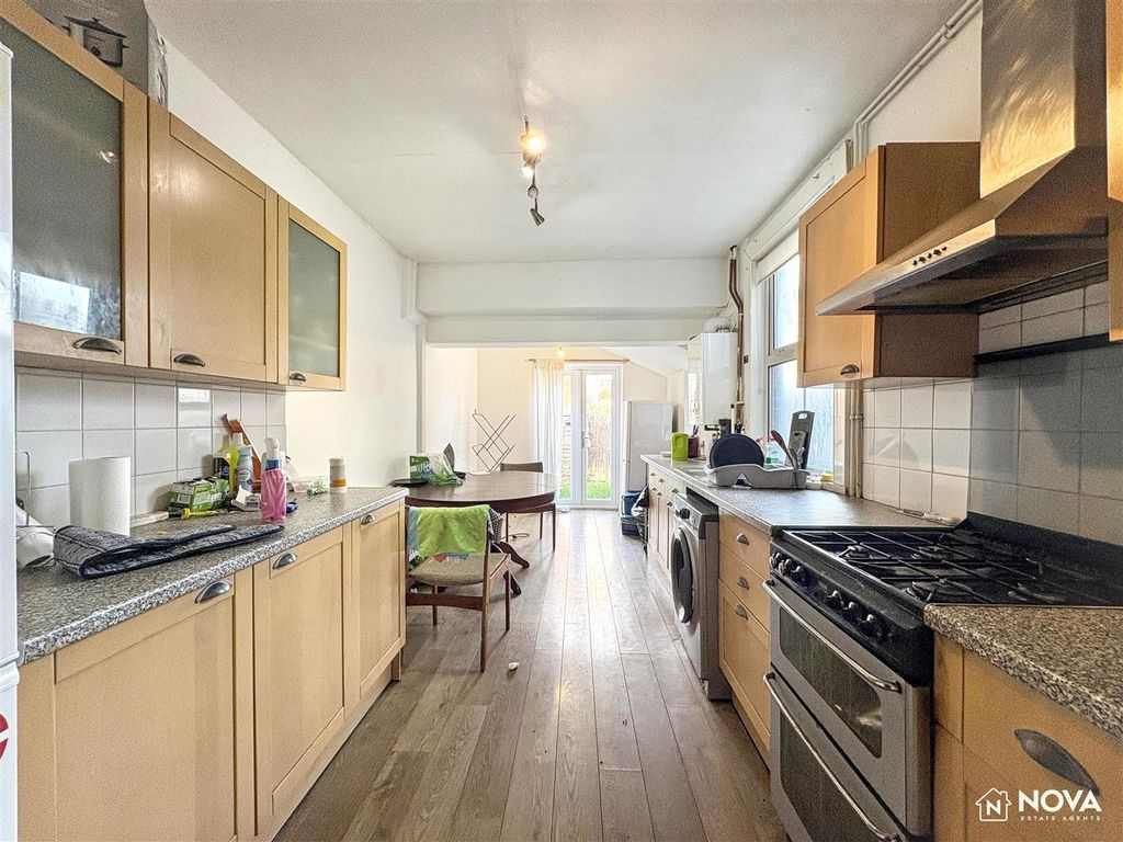 Property photo 2 of 11 Img_9972.Jpg