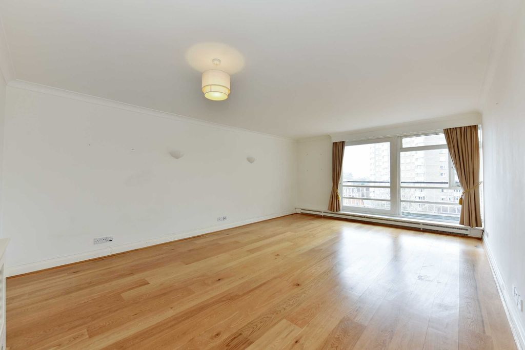Property photo 2 of 10 Photo