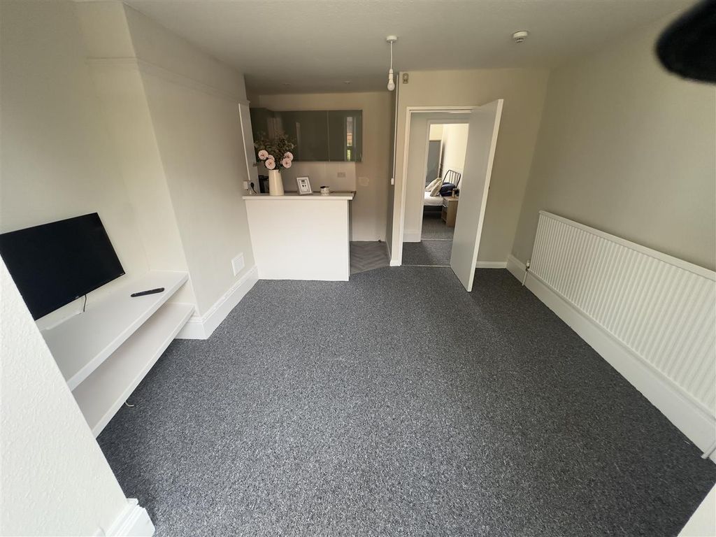 Property photo 1 of 10 Img_1932.Jpg