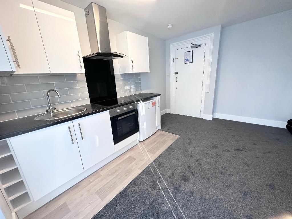 Property photo 3 of 8 Photo 3