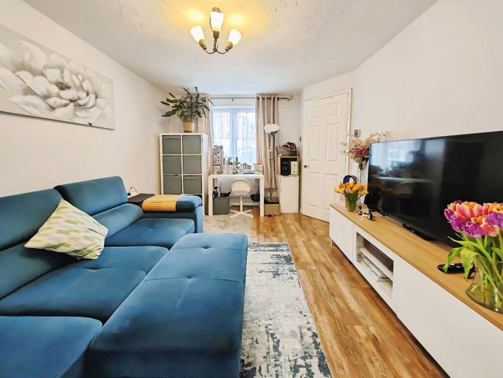 Property photo 2 of 12 6B5677Ab-1000004094.Jpg