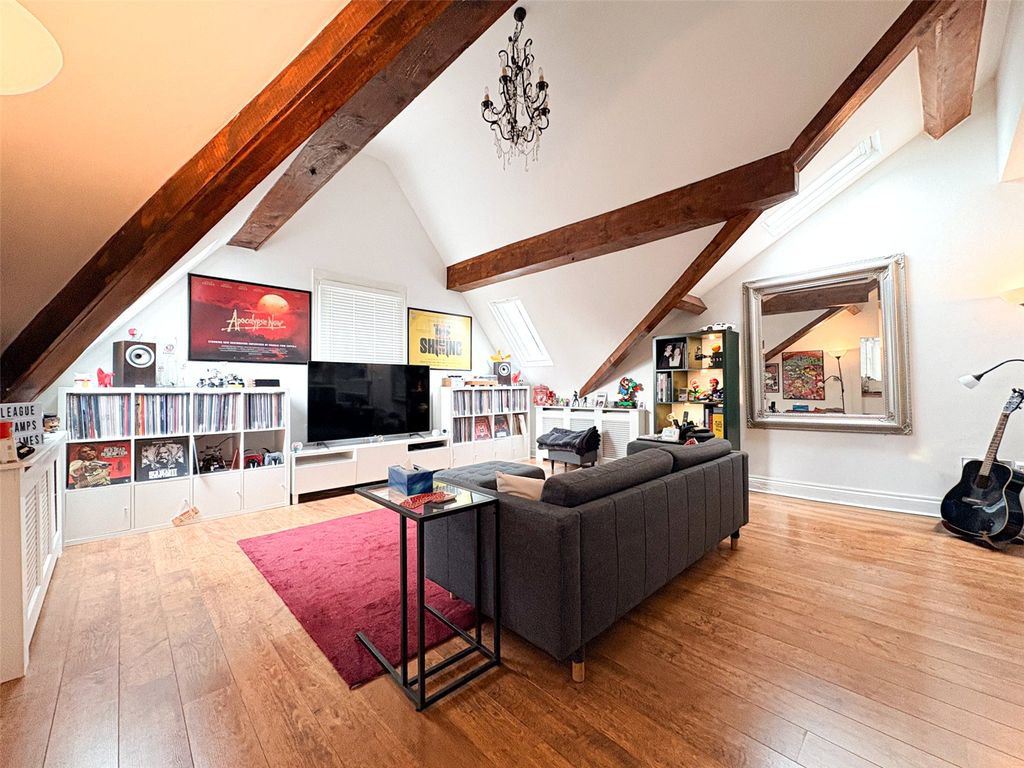 Property photo 2 of 9 Picture No. 06