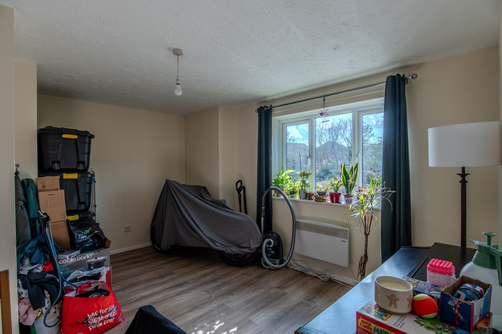 Property photo 3 of 18