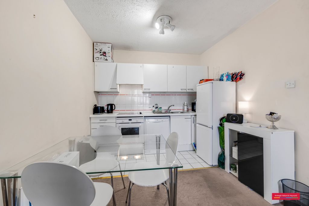 Property photo 3 of 8 Dining